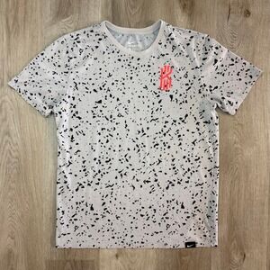 Nike Dri-FIT Kyrie Irving Cement Splatter Graphic Tee L
